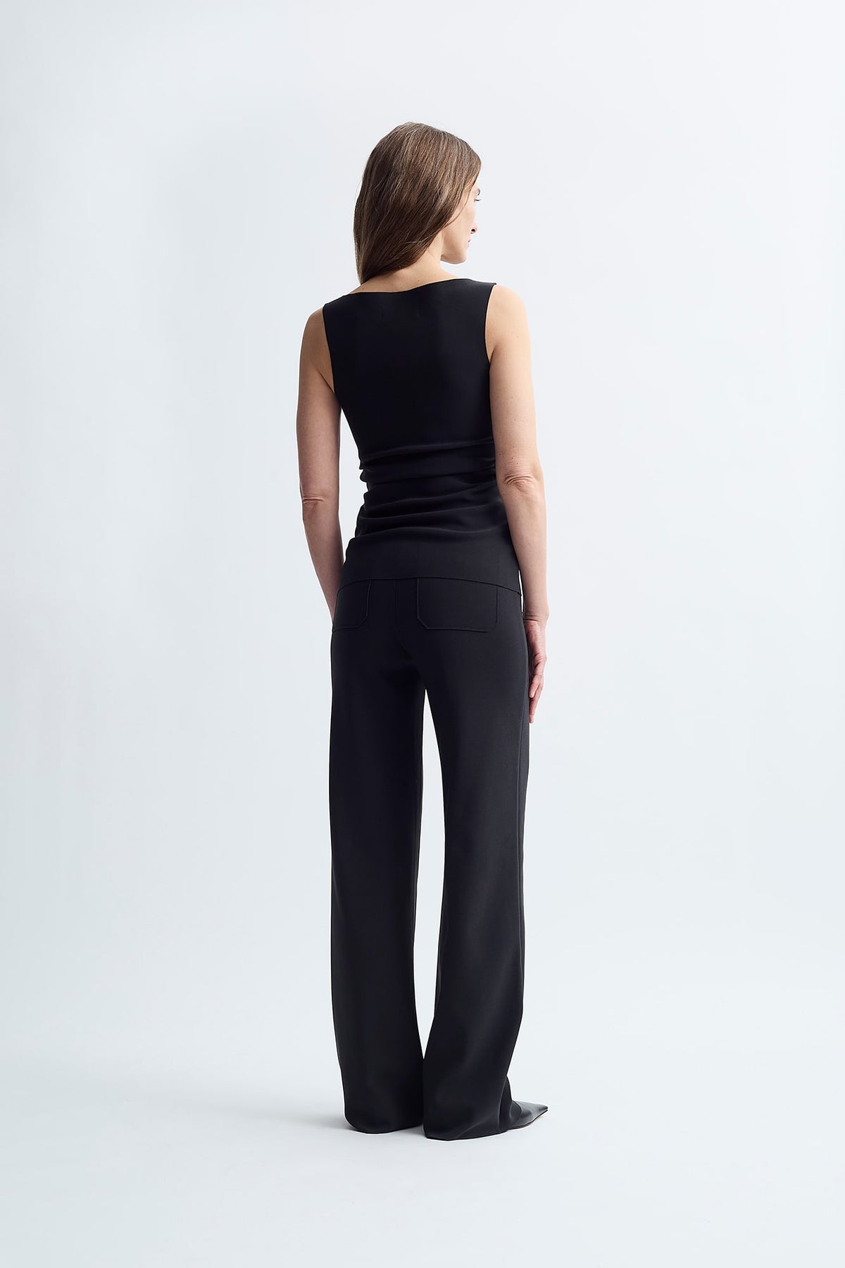 LAY2 DRAPE TOP