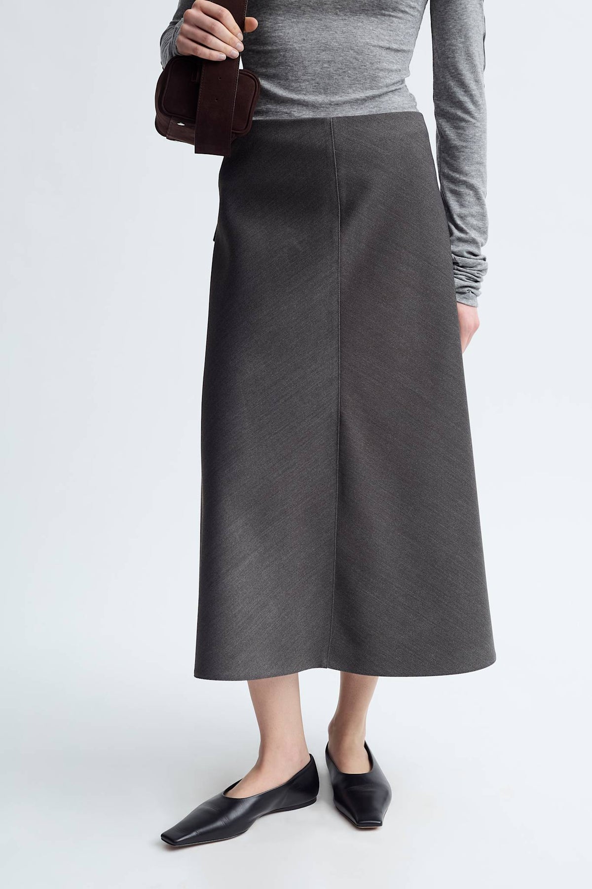 738 A SKIRT