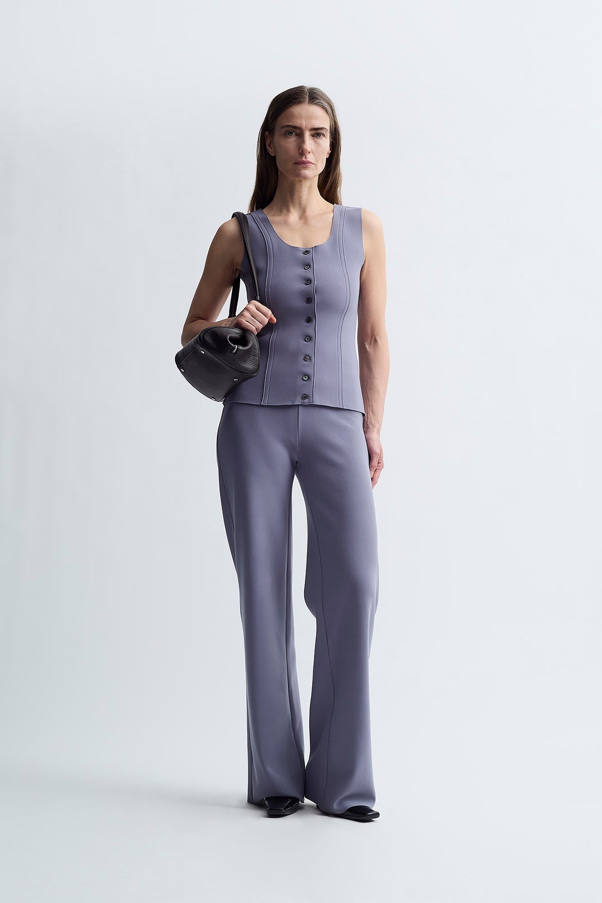 LAY3 FITTED VEST