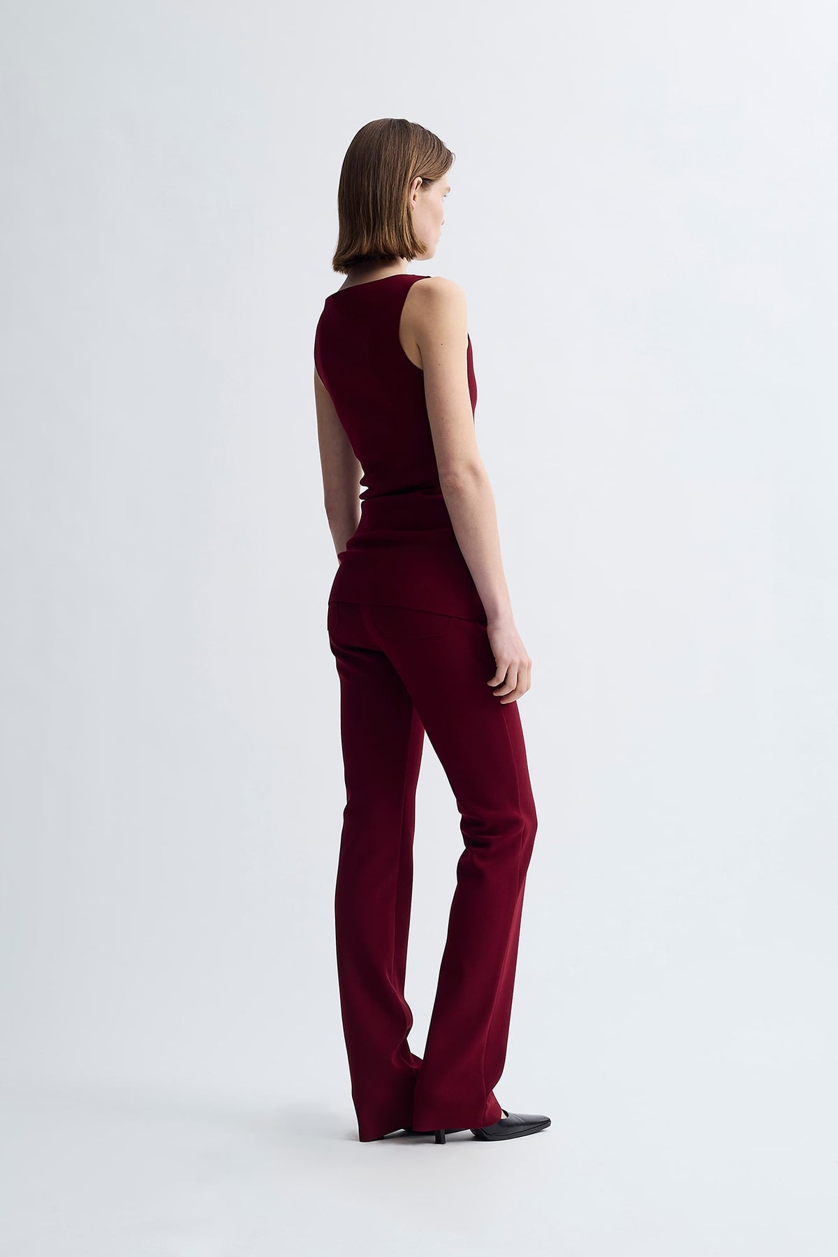 LAY2 DRAPE TOP