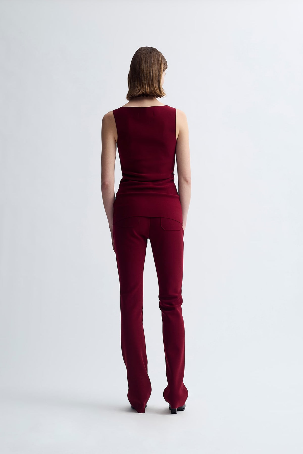 LAY2 DRAPE TOP