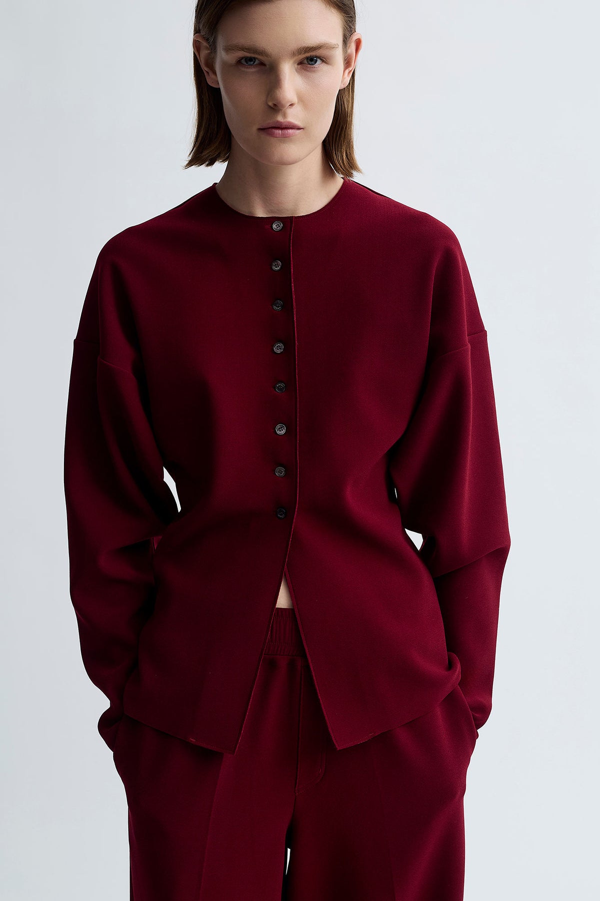 LAY2 ROUND-NECK CARDIGAN