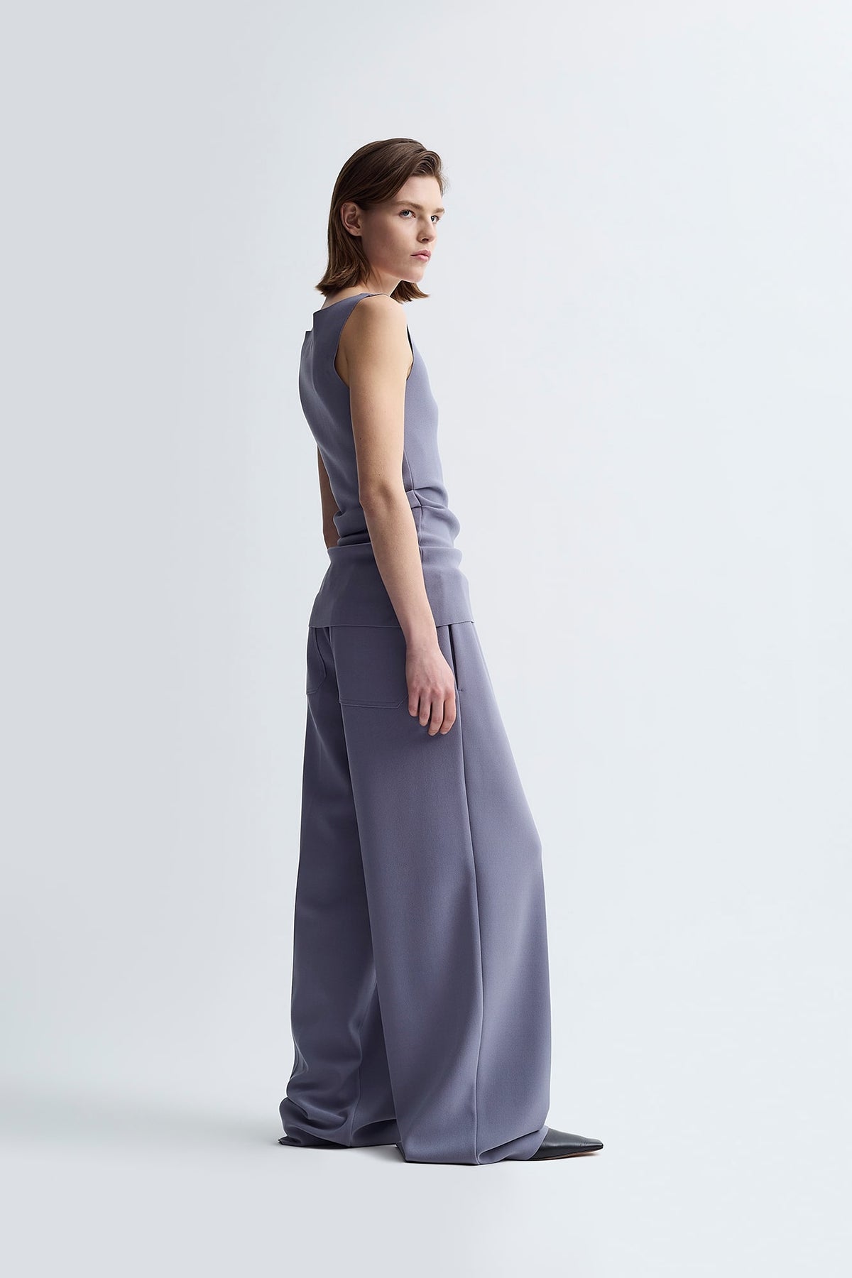 LAY2 DRAPE TOP