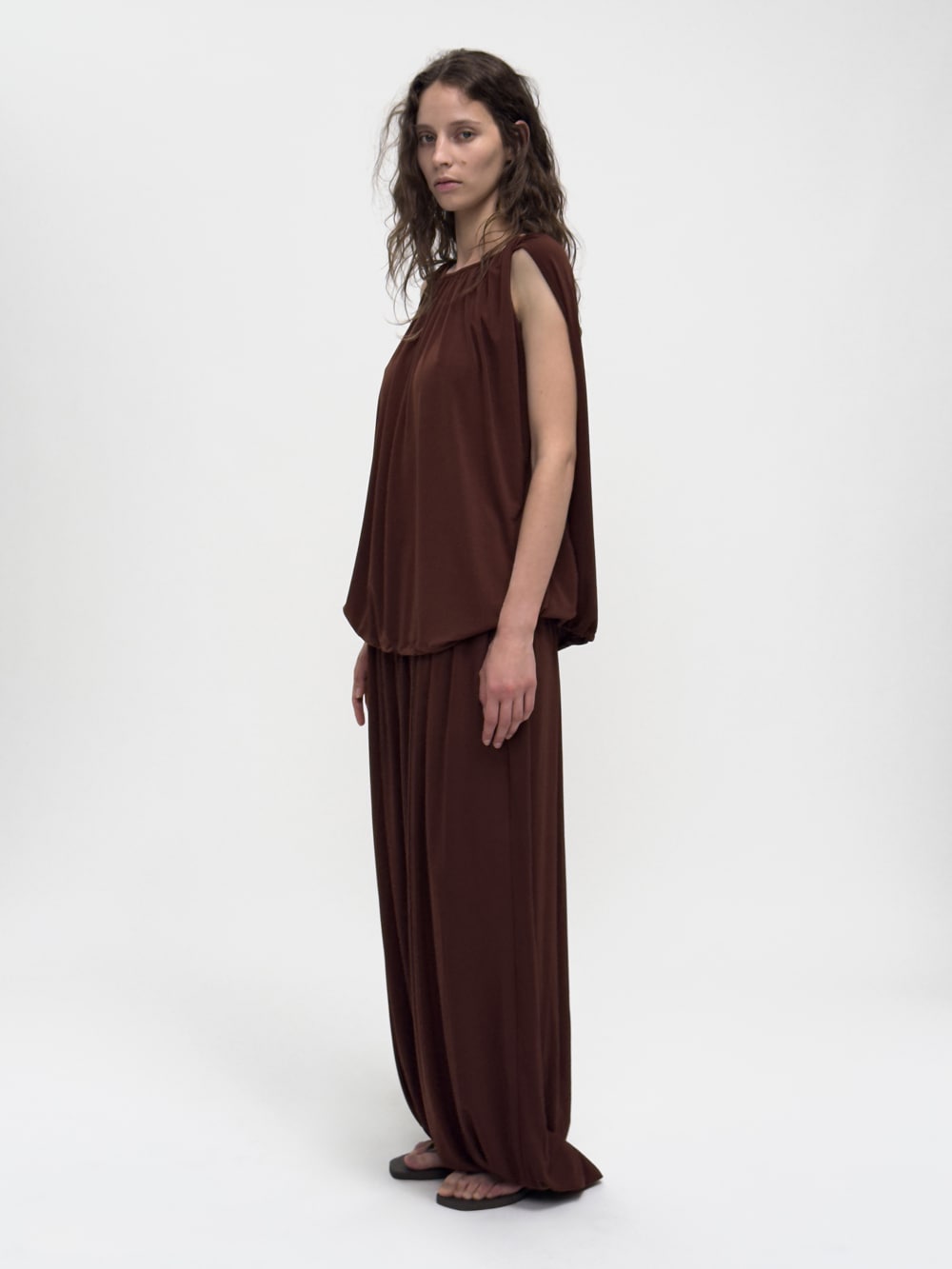 LAY1 GATHERED LONG TROUSER