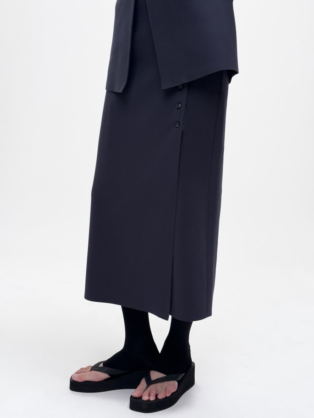 LAY2 BUTTONED WRAP SKIRT