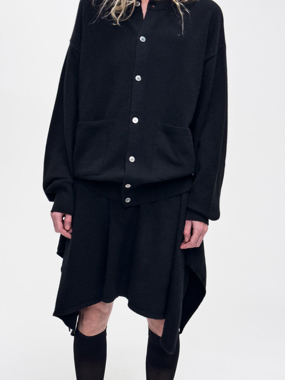 RELAXED CASHMERE CARDIGAN