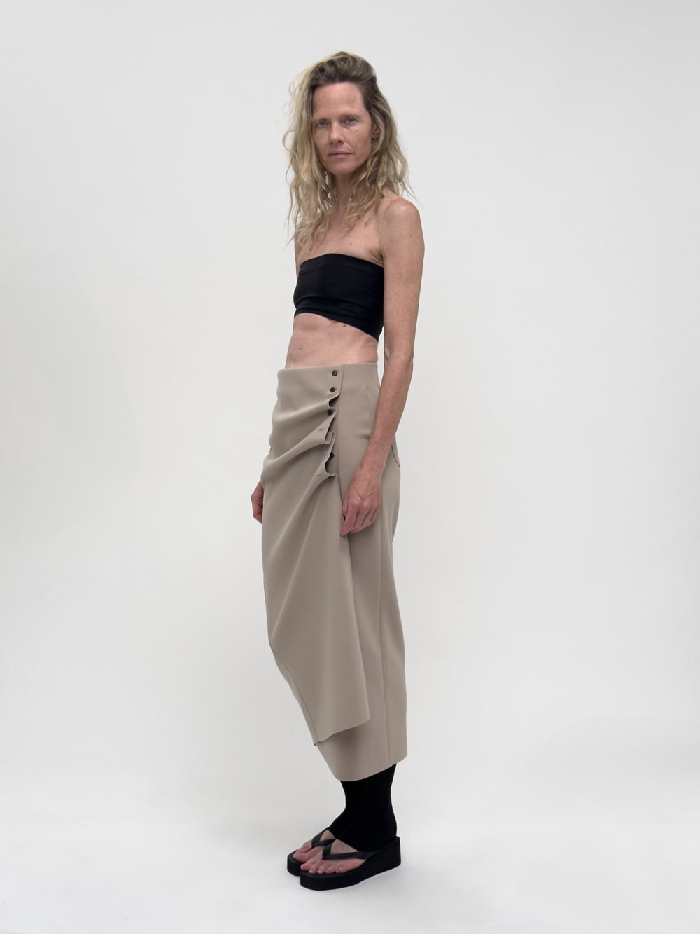 LAY2 BUTTONED WRAP SKIRT