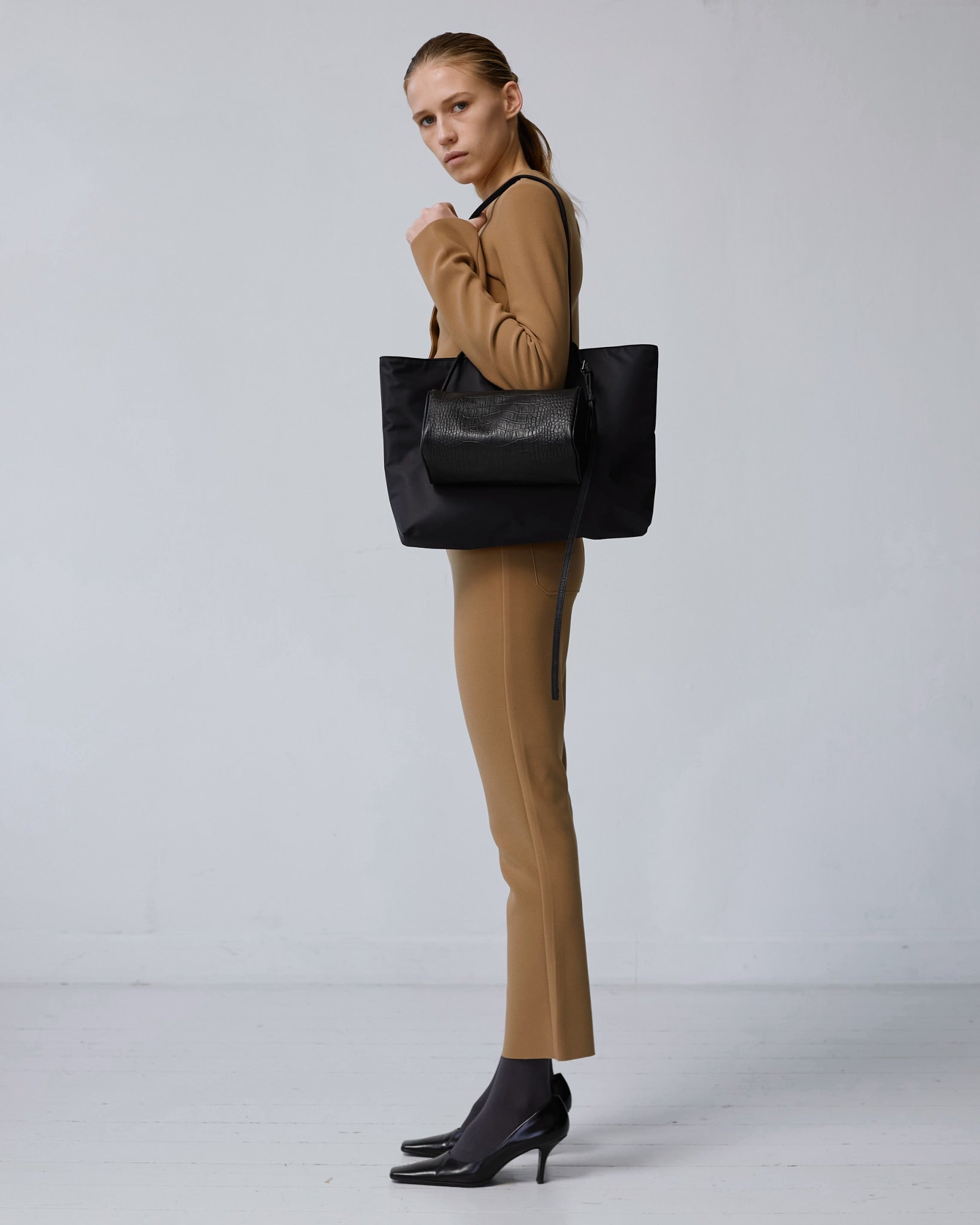 LAY2 CROPPED BLOUSE – BIRROT