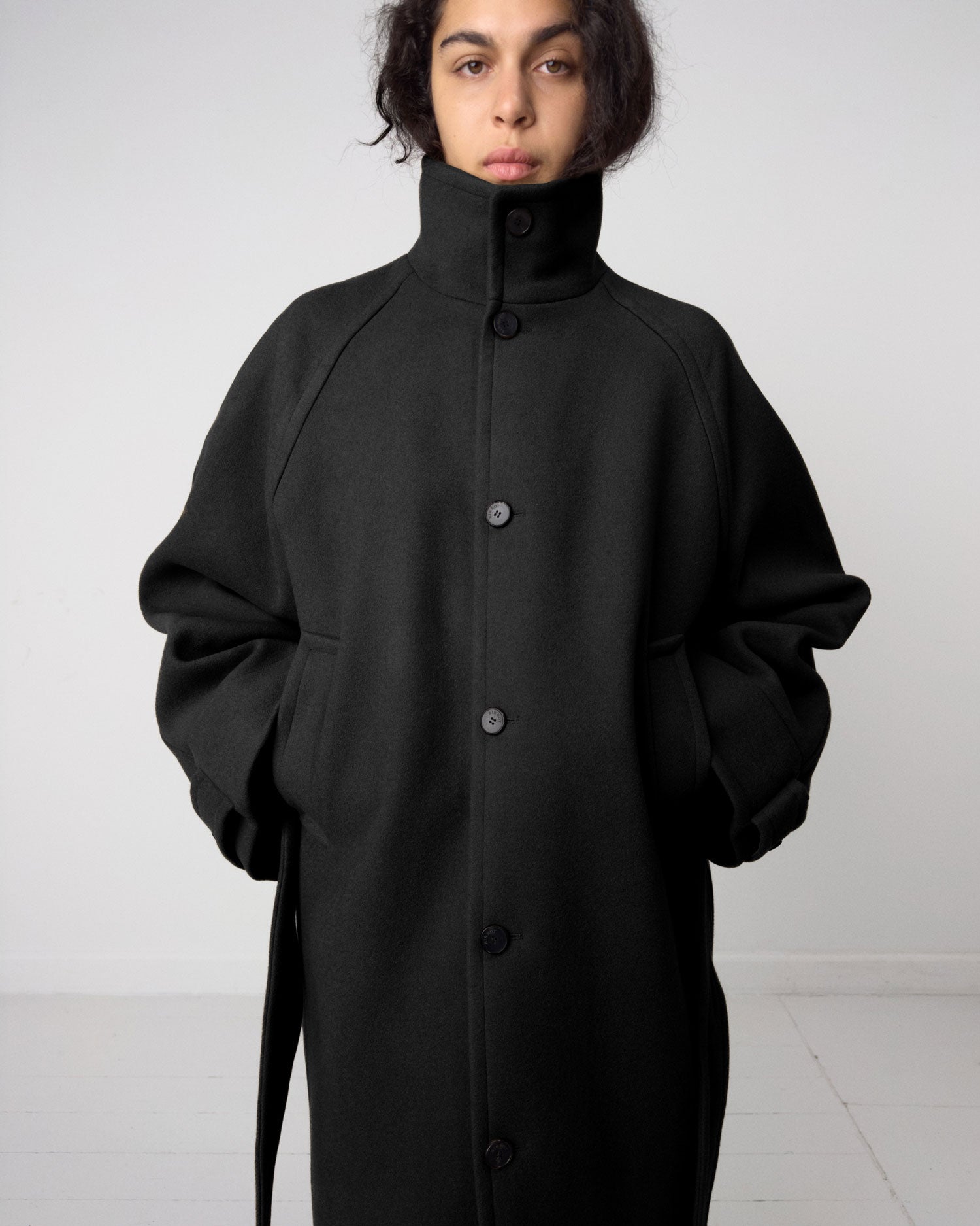 HIGHNECK WOOL COAT – BIRROT