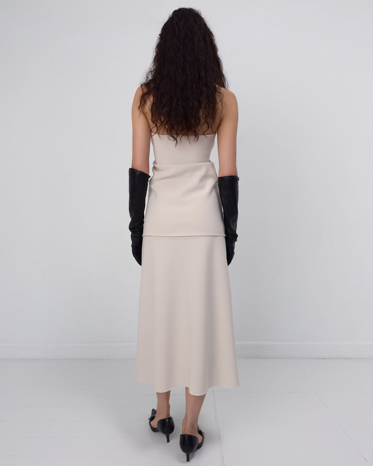 LAY2 A SKIRT