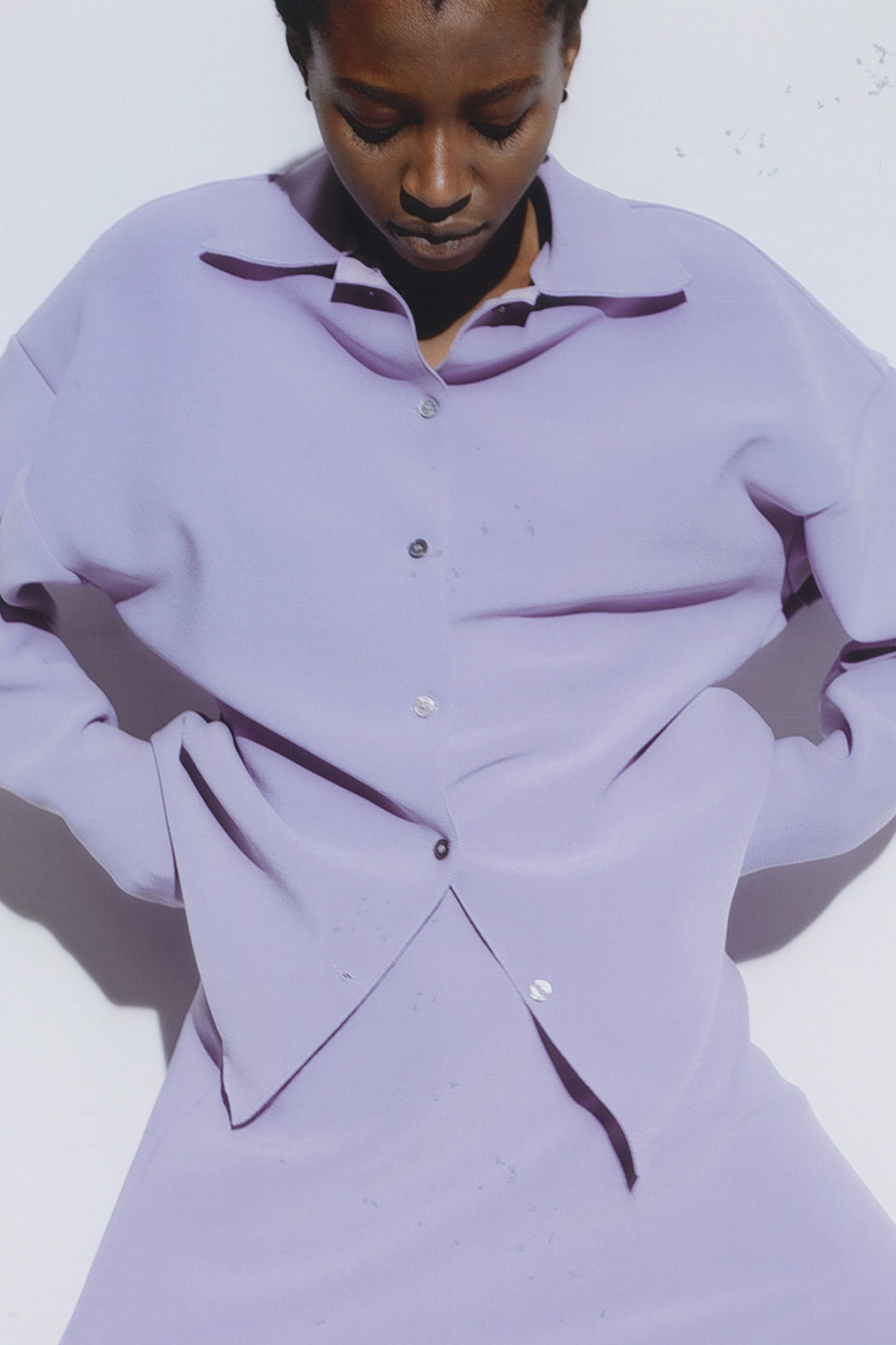 POINT COLLAR CARDIGAN