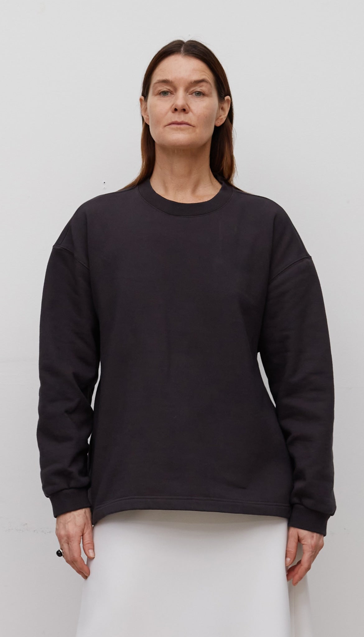 BACK OPEN SWEATSHIRT